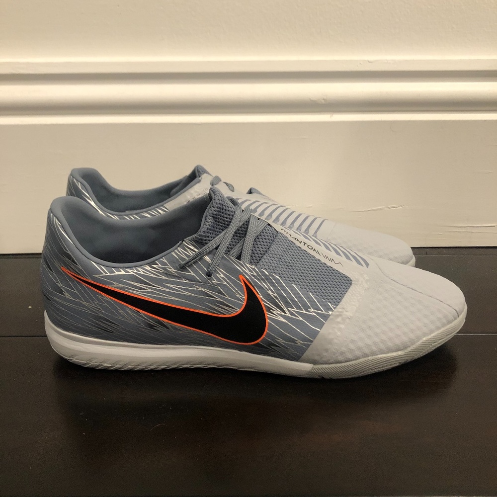 Nike Phantom Venom Academy IC Wolf Grey/Black-Armo